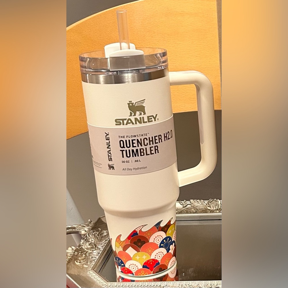 ✨✨ Lunar New Year Stanley Quencher H2.0 Tumbler ✨✨